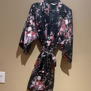 Floral Black Women's Robe